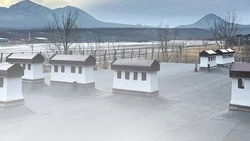 Новую крышу постелили для жителей двухэтажки в посёлке Новотерском
