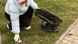 Сотрудники администрации провели субботник на улице Ленина в Минеральных Водах