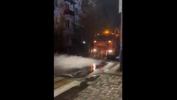 Новая коммунальная техника моет дороги в Минводах