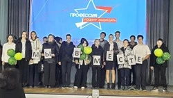 Изготовление буржуек, носилок и костюмов: волонтёр поделилась особенностями работы со школьниками из Минвод