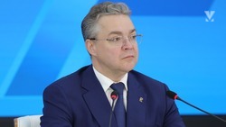 Губернатор Владимиров поручил чаще подвозить воду в дома с детьми