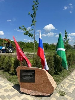Сквер открыли в Минводах к 80-летию Победы в Великой Отечественной войне