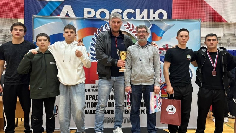Команда из Минераловодского округа выиграла соревнования по спортивной борьбе