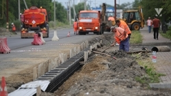 Участок дороги более 1,5 км ремонтируют в селе Минераловодского округа