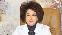 Главврач Минераловодской районной больницы отметила юбилей трудовой деятельности
