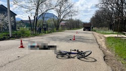 Велосипедист погиб под колёсами грузовика в Минераловодском округе