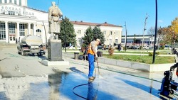 Привокзальную площадь помыли в Минеральных Водах