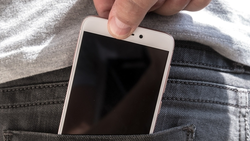 Минераловодчанина подозревают в краже телефона у заведующей магазином