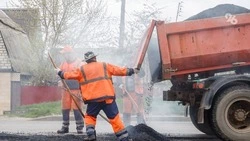 В Минераловодском округе ремонтируют улицу благодаря субсидии из краевого дорожного фонда