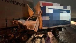 Грузовая «Газель» въехала в фуру в Минераловодском округе