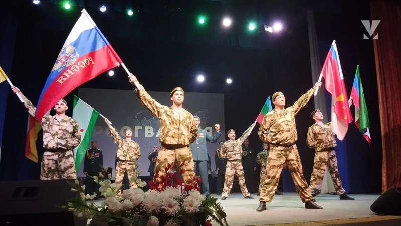 Ковали Победу в небе и на земле: в Минводах чествовали ветеранов авиации