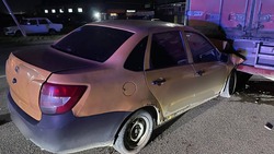 Два человека пострадали в Минводах после столкновения легковушки и грузовика