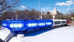 Автоинспекторы помогли водителю с технической поломкой в Минводах