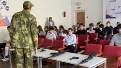 Школьники из села Побегайловка узнали о стрелковом оружии на проекте «Учись, играя»