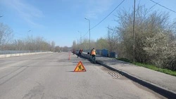 Коммунальщики в Минводах убирают улицы после зимы