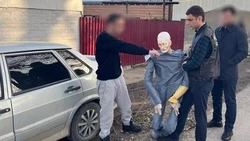 Пьяный мужчина из Минвод чуть не убил молодую девушку из-за отказа познакомиться 