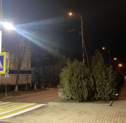 Уличное освещение и световую разметку восстановили в Минводах на улице Школьной