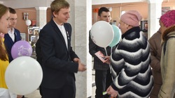 Минераловодские волонтёры поздравили женщин с 8 Марта