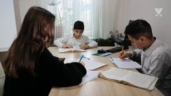 В Минводах благодаря соцконтракту местная жительница стала репетитором по математике