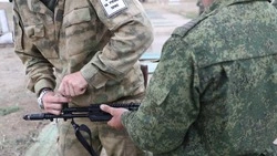 Участникам СВО изготавливают «браслеты выживания» в Минеральных Водах