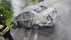 После аварии на трассе под Минводами сгорела машина, пострадавших не нашли