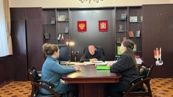 Проблемный мост и дороги приведут в порядок в селе Ульяновка после обращения к губернатору